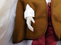 analiese ruby red hand